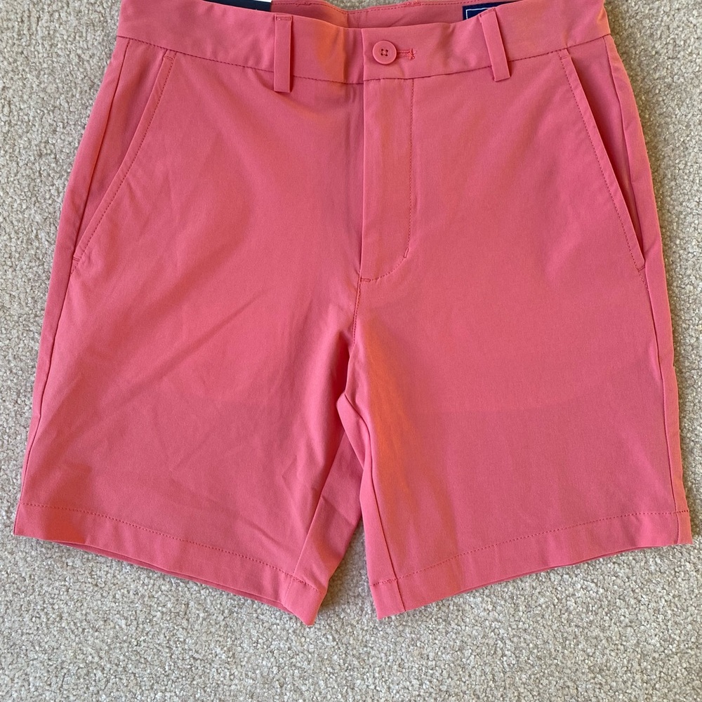 Vineyard Vines OUTLET Men’s 8” Performance Breaker Shorts Lobster Reef 28” NWT